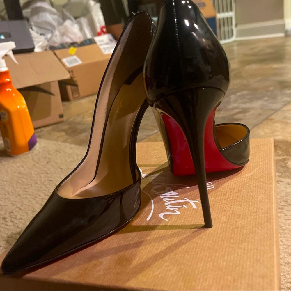 Sz 40 Iriza Christian Louboutin 100mm heels